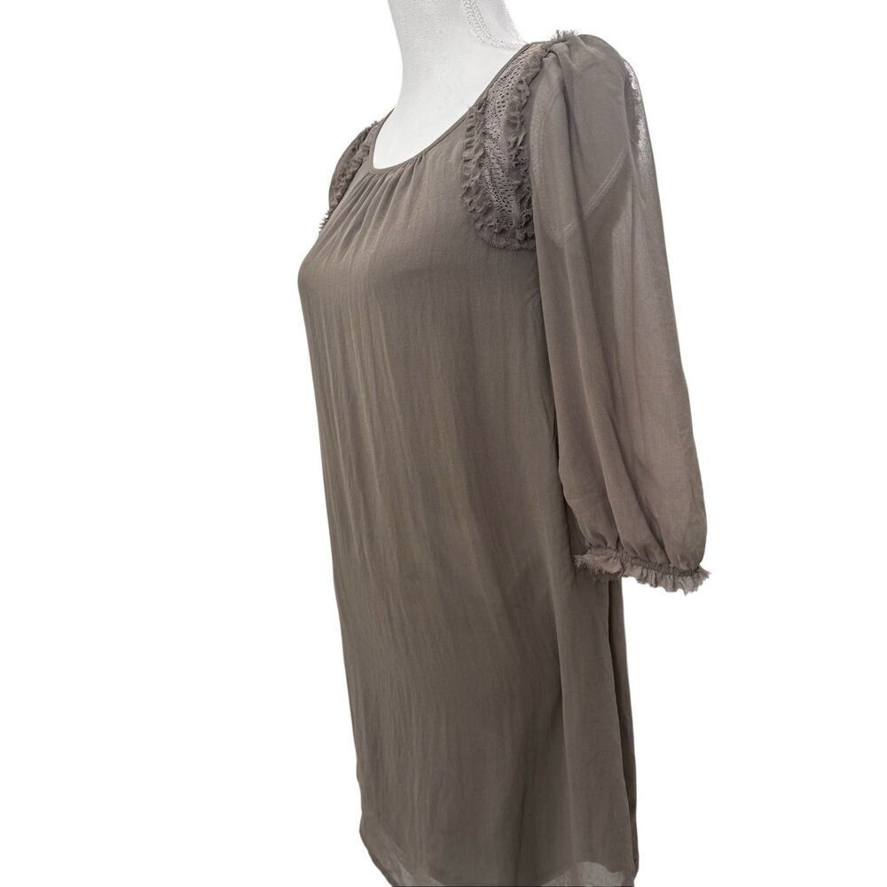Francesca’s Collections Sheer Taupe Lace Ruffle Blouse Women’s Small